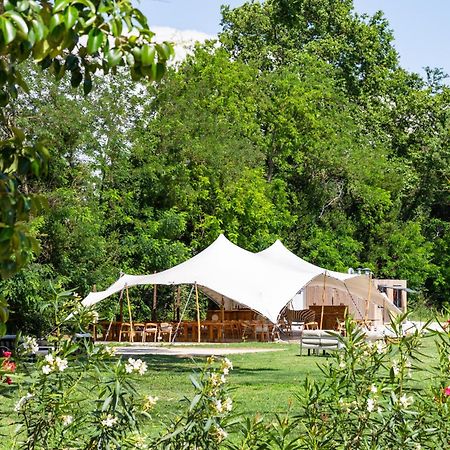 Mas De Capelou Bed & Breakfast Avignon Eksteriør bilde