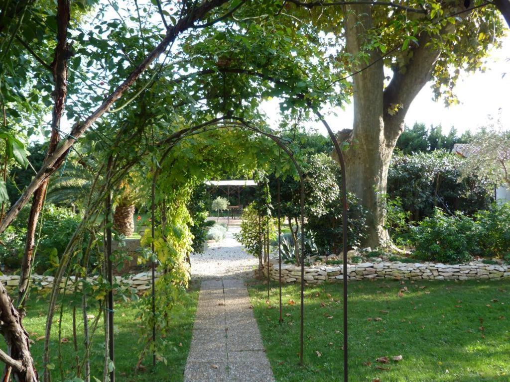 Mas De Capelou Bed & Breakfast Avignon Eksteriør bilde