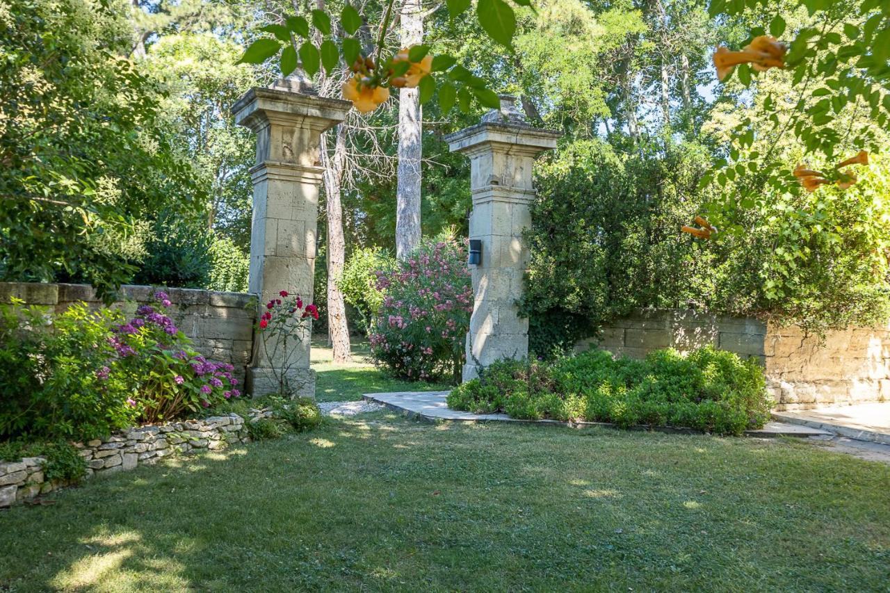 Mas De Capelou Bed & Breakfast Avignon Eksteriør bilde
